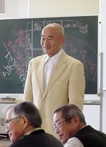 講師　吉田清彦