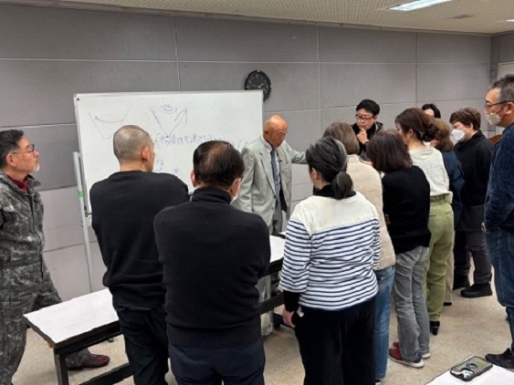 �u�����i