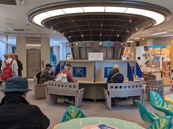 ���ɐ�쉈������E��ˎ����L�O��