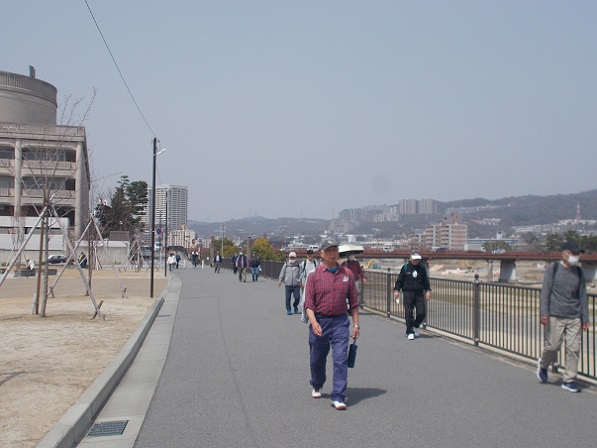 ���ɐ�쉈������E��ˎs�����e