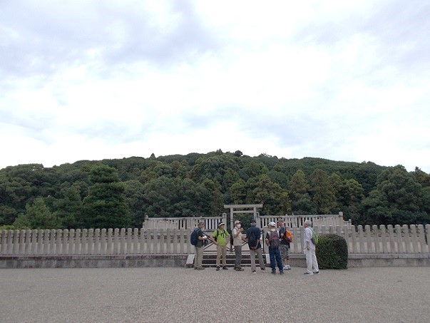 �Îs�E�������Õ��߂���E���_�V�c��