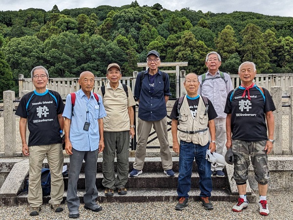 �Îs�E�������Õ��߂���E���_�V�c��