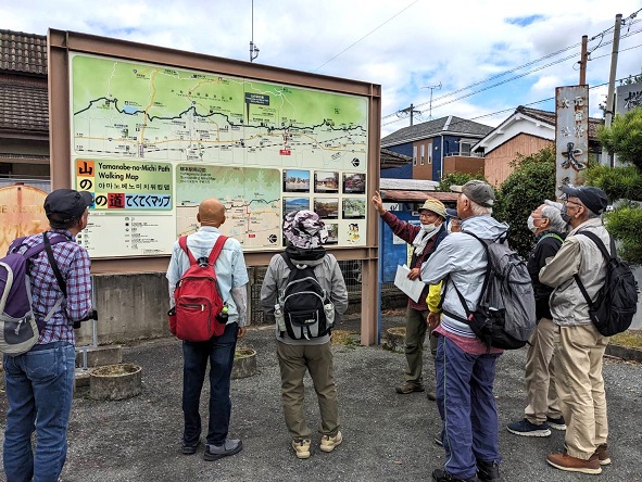 �R�̕ӂ̓��E���{�w�O�E�R�̕ӂ̓��Ă��Ă��}�b�v