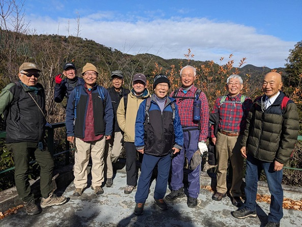 ���ʎR�[�n�C�L���O�E���V�W�]��