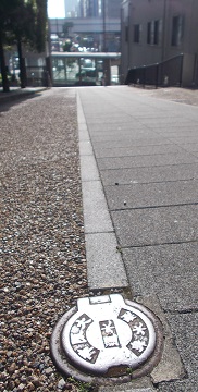 ���s������