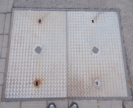 中部電力マンホール