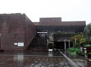 兵庫県立図書館